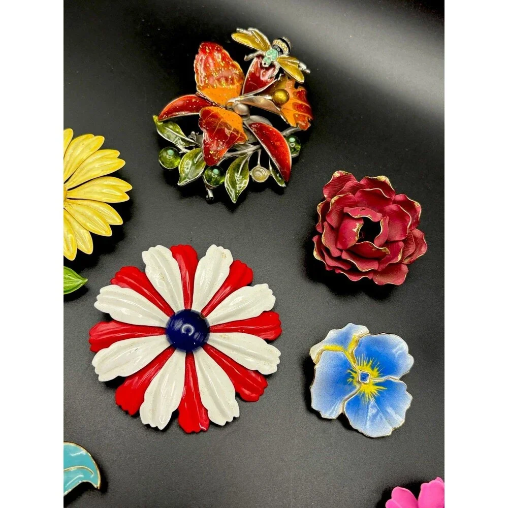 VTG 8 LARGE Flower Power Enamel Metal Brooch Pin Lot Retro 60s 70s( 1.75”-4”)